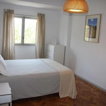 公寓 Old Market Place 吉马良斯